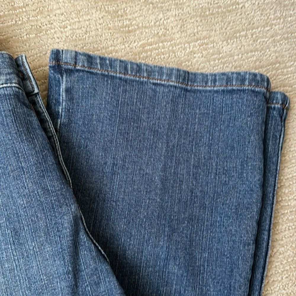 Lauren Jeans Company Straight Leg Jeans, Size 6 - Picture 6 of 10